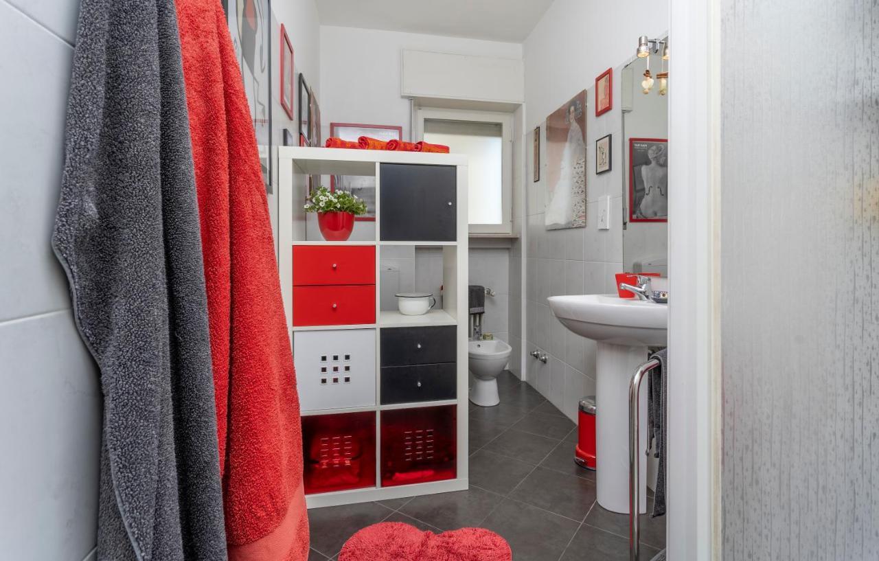 Udine Viale Venezia Huge Red Apartment Luaran gambar
